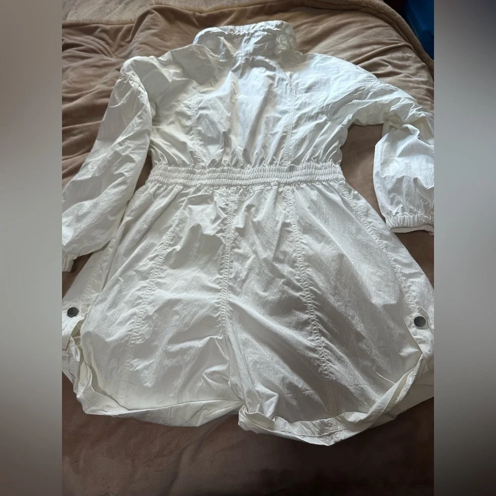 Free people movement white one piece romper. Size m. Excellent condition. - Picture 6 of 7
